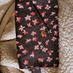 Michael korse belt/wallet